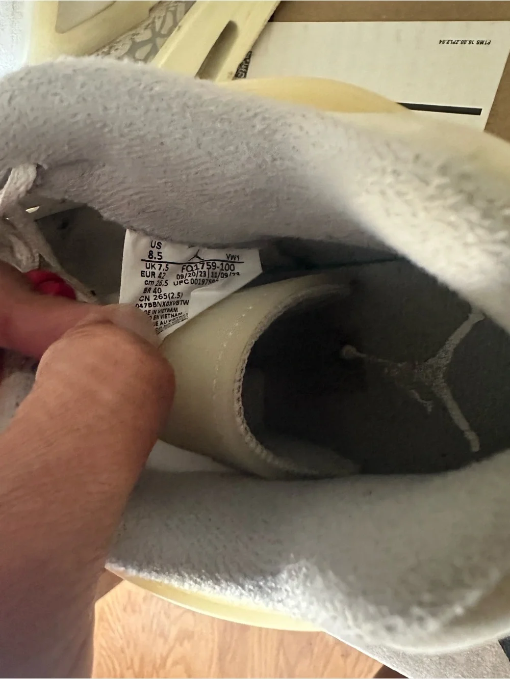 Jordan Spizike Beige/Cream Sneakers